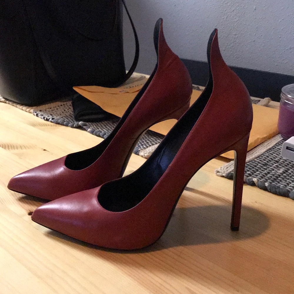 YSL High back pointy toe heels